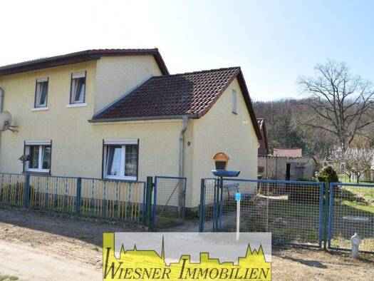 Einfamilienhaus zum Kauf 86.000 € 4 Zimmer 80 m² 1.257 m² Grundstück frei ab sofort Akazienweg 9 Reitwein 15328