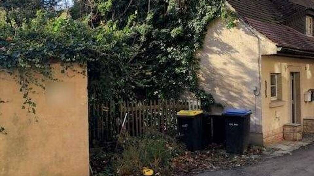 Doppelhaushälfte zum Kauf 54.000 € 4 Zimmer 113 m² 450 m² Grundstück Glashütte 01768