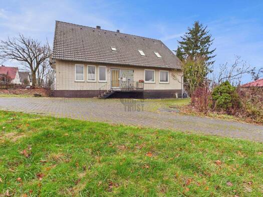 Mehrfamilienhaus zum Kauf 195.000 € 9 Zimmer 260 m² 1.175 m² Grundstück Kirchohsen Emmerthal 31860