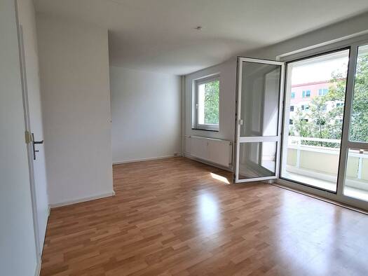 Wohnung zur Miete 288 € 3 Zimmer 56,4 m² 3. Geschoss frei ab sofort Irkutsker Straße 32 Kappel Chemnitz 09119
