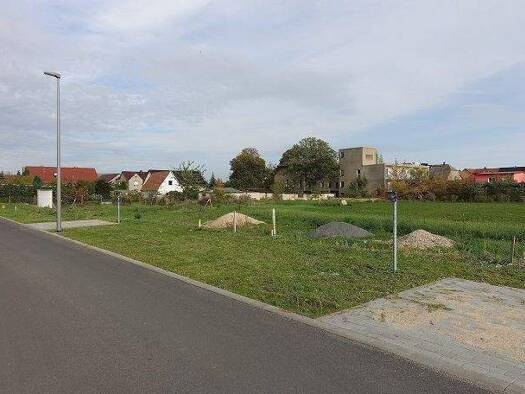 Grundstück zum Kauf 89.999 € 1.300 m² Grundstück Am alten Gut 2 Mühlberg Mühlberg/Elbe 04931