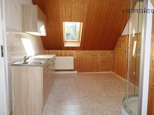 Wohnung zur Miete 151 € 2 Zimmer 38 m² Walthersdorf 09474