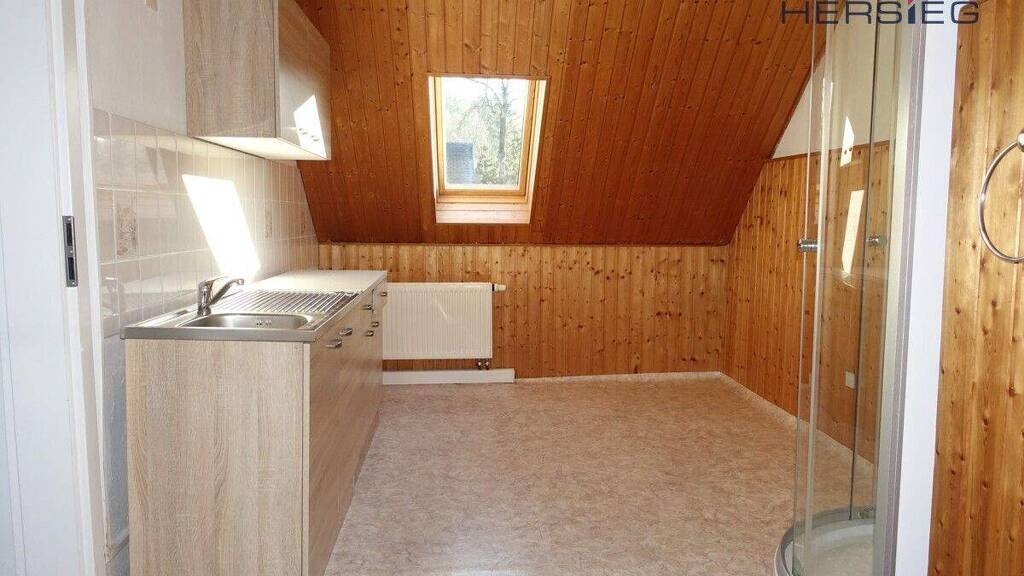 Wohnung zur Miete 151 € 2 Zimmer 38 m² Walthersdorf 09474