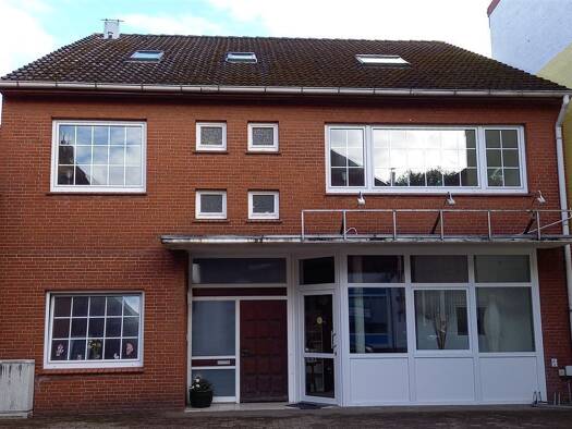 Mehrfamilienhaus zum Kauf 259.000 € 8 Zimmer 240 m² 1.107 m² Grundstück Groden Cuxhaven 27472