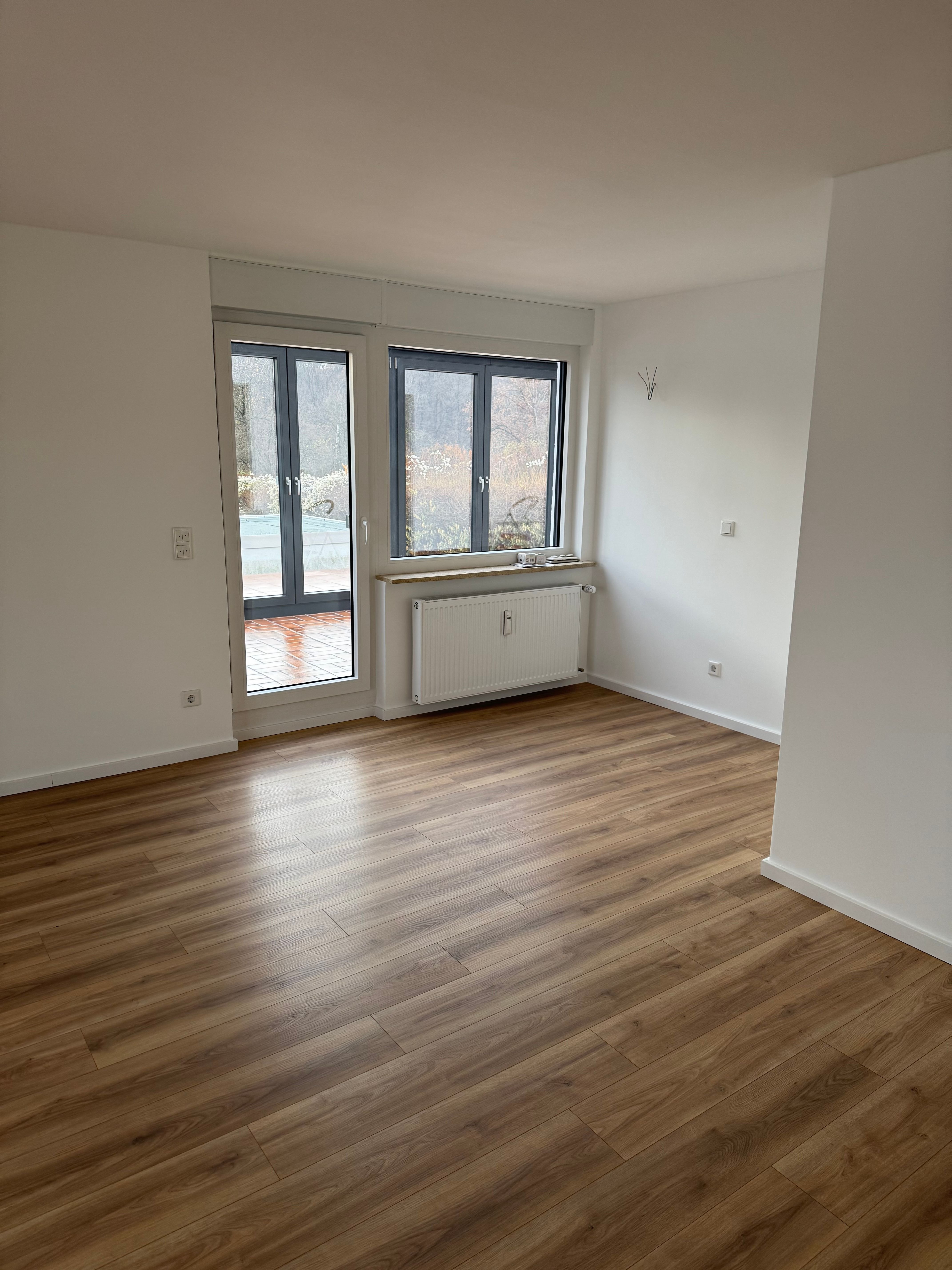 Wohnung zur Miete 1.490 € 3 Zimmer 111 m²<br/>Wohnfläche EG<br/>Geschoss ab sofort<br/>Verfügbarkeit Dotzheim - Mitte Wiesbaden 65199