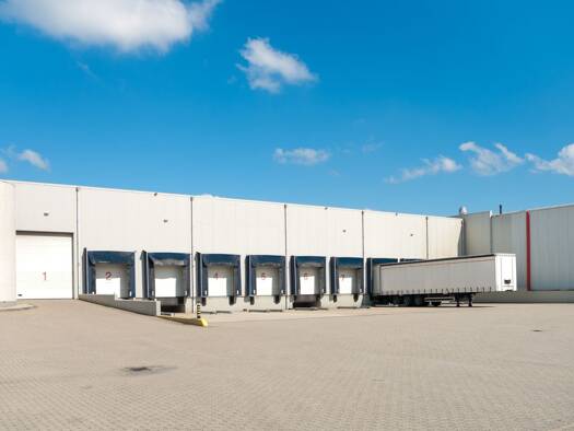 Lagerhalle zur Miete provisionsfrei 8.750 m² Lagerfläche teilbar ab 1.450 m² Lechhausen Augsburg 86167