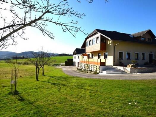 Bauernhaus zum Kauf 1.355.000 € 10 Zimmer 334 m² 130.950 m² Grundstück frei ab 01.10.2026 Neumarkt im Mühlkreis 4212