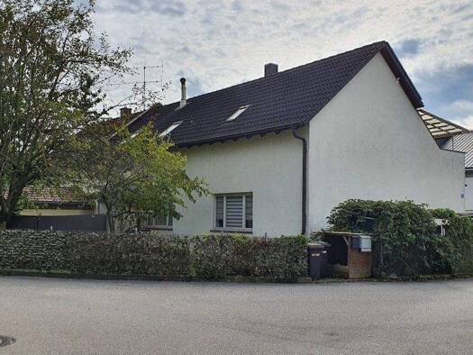 Einfamilienhaus zum Kauf 325.000 € 7 Zimmer 185 m² 393 m² Grundstück frei ab 01.01.2026 Vilsbiburg 84137