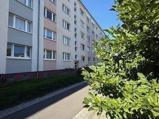 Sonstiges zum Kauf als Kapitalanlage geeignet 93.900 € 3 Zimmer 75 m² Neukieritzsch 04575