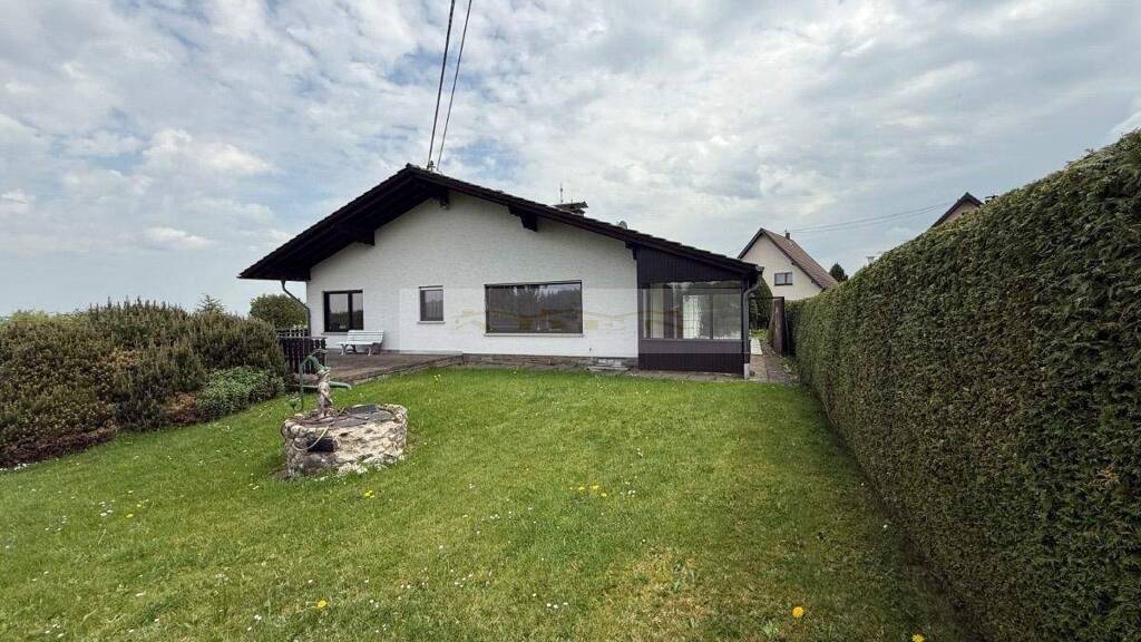 Einfamilienhaus zum Kauf 419.000 € 4 Zimmer 220 m² 1.000 m² Grundstück Kalenborn Vettelschoß - Kalenborn 53560