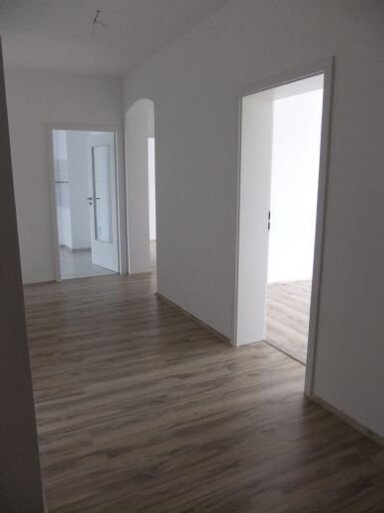 Wohnung zur Miete 605 € 4 Zimmer 89 m² 1. Geschoss frei ab sofort Bernhardstr.102 Gablenz 240 Chemnitz 09126