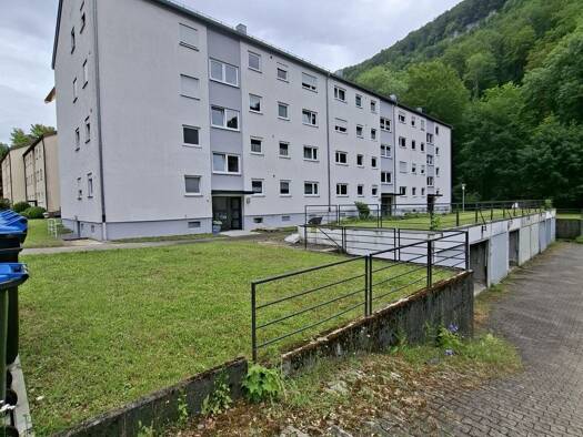 Wohnung zur Miete 800 € 3 Zimmer 63,5 m² Geschoss 1/4 frei ab sofort Bad Urach 72574