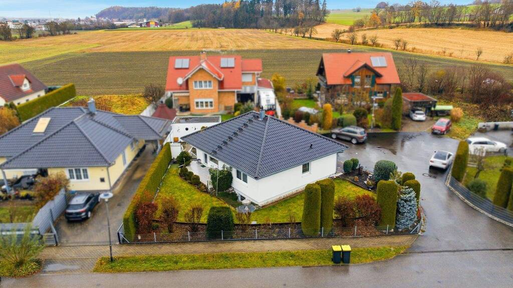 Bungalow zum Kauf 449.900 € 3,5 Zimmer 97,3 m² 473 m² Grundstück Betlinshausen Illertissen-Betlinshausen 89257