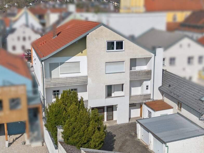 Wohn- und Geschäftshaus zum Kauf als Kapitalanlage geeignet 1.490.000 € 727 m² 2.261 m² Grundstück Kelheim Kelheim 93309