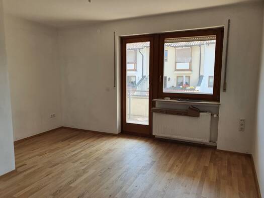 Wohnung zur Miete 525 € 1 Zimmer 43 m² Geschoss 2/3 frei ab sofort Lengfeld Würzburg 97076