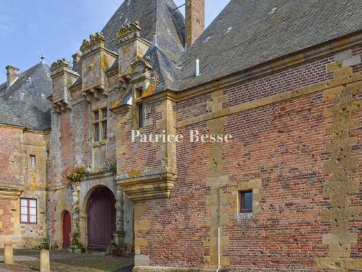 Schloss zum Kauf 640.000 € 17 Zimmer 398 m² 68.214 m² Grundstück Centre Nord Vouziers 08400