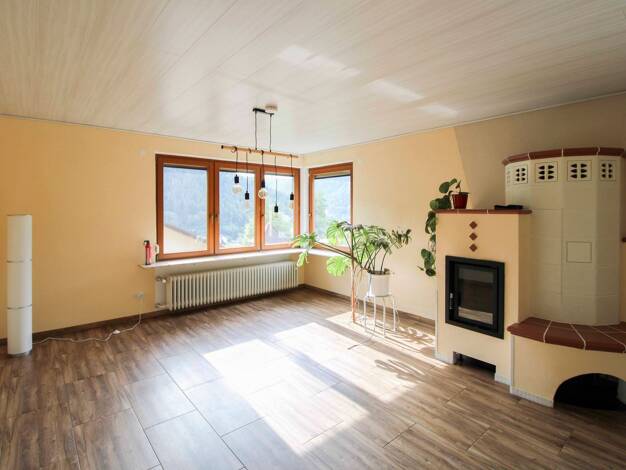 Einfamilienhaus zum Kauf 450.000 € 5 Zimmer 204,2 m² 888 m² Grundstück Calmbach Bad Wildbad 75323