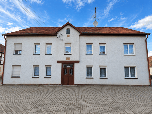Bauernhaus zum Kauf 275.000 € 10 Zimmer 250 m² 2.633 m² Grundstück frei ab sofort Kleinfahner Gierstädt 99100