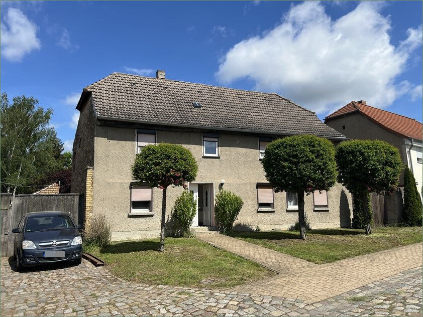 Einfamilienhaus zum Kauf 39.000 € 6,5 Zimmer 171 m²<br/>Wohnfläche 936 m²<br/>Grundstück Unter den Linden 4 Alikendorf Oschersleben / Alikendorf 39387