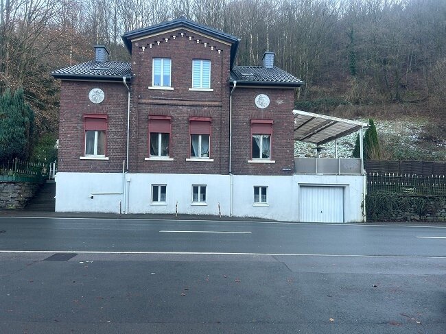 Mehrfamilienhaus zum Kauf 269.000 € 220 m²<br/>Wohnfläche 830 m²<br/>Grundstück Bärenstein Werdohl 58791