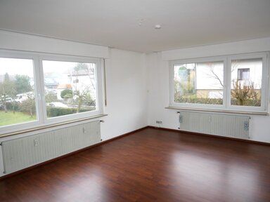 Wohnung zur Miete 950 € 3,5 Zimmer 90 m² 1. Geschoss Backnang Backnang 71522