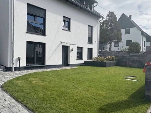 Wohnung zur Miete 1.790 € 2 Zimmer 95 m² Geschoss 2/2 frei ab 01.12.2026 Wiesbaden Wiesbaden 65205