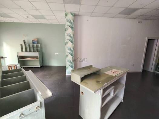 Verkaufsfläche zur Miete 500 € Avilés 33401
