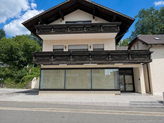 Laden zur Miete 6,65 € 130 m² Verkaufsfläche Cham Cham 93413
