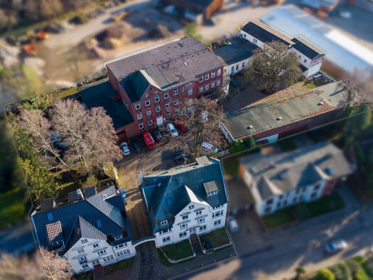 Wohn- und Geschäftshaus zum Kauf als Kapitalanlage geeignet 2.895.000 € 3.618 m² 4.624 m² Grundstück Itzehoe 25524