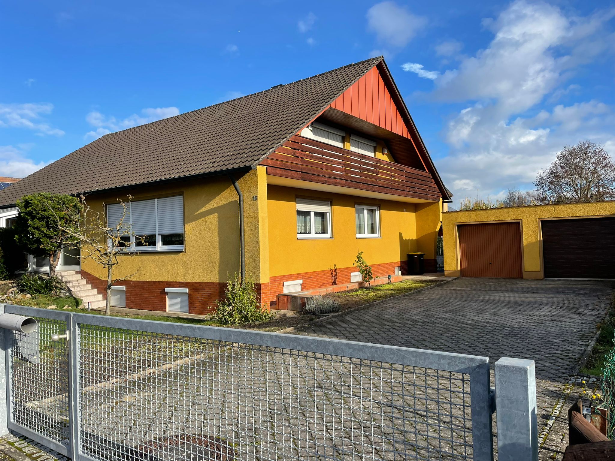 Haus zum Kauf 450.000 € 189 m²<br/>Wohnfläche 737 m²<br/>Grundstück Bad Windsheim Bad Windsheim 91438