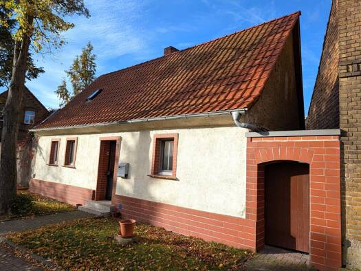 Einfamilienhaus zum Kauf 72.000 € 5 Zimmer 95,2 m² 1.171 m² Grundstück frei ab sofort Köckern Sandersdorf-Brehna 06792