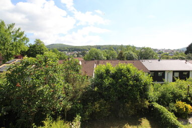 Reihenmittelhaus zum Kauf 439.000 € 4,5 Zimmer 111 m² 130 m² Grundstück Vockenhausen Eppstein-Vockenhausen 65817