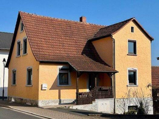 Einfamilienhaus zum Kauf 275.000 € 7 Zimmer 116 m² 774 m² Grundstück Breunsberg Johannesberg 63867