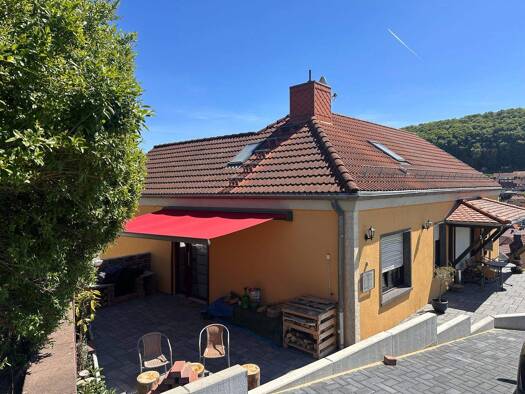 Einfamilienhaus zum Kauf 250.000 € 8 Zimmer 250 m² 733 m² Grundstück Heyerode 99988