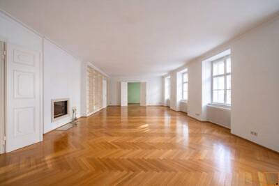 4-Zimmer-Altbauwohnung, 181 m², Innere Stadt, Innere Stadt