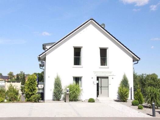 Einfamilienhaus zur Miete 1.500 € 4 Zimmer 152 m² frei ab 01.04.2026 Bodenwöhr 92439