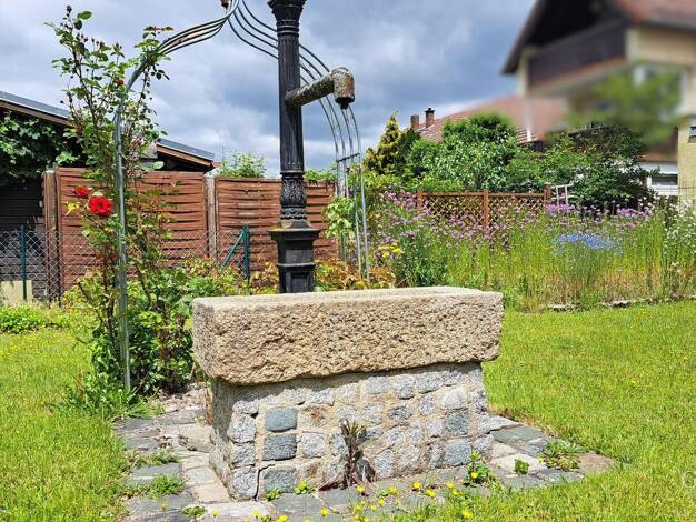 Doppelhaushälfte zum Kauf 220.000 € 7 Zimmer 127 m² 740 m² Grundstück Rehau Rehau 95111