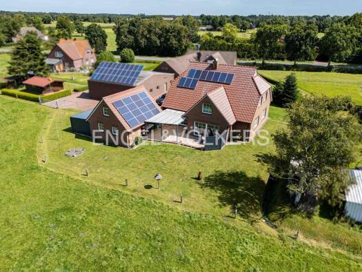 Einfamilienhaus zum Kauf 369.000 € 6 Zimmer 250 m² 997 m² Grundstück Rechtsupweg 26529