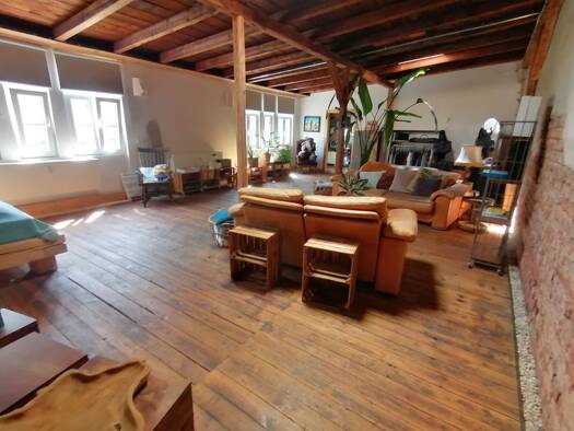 Loft zur Miete 1.100 € 3 Zimmer 150 m² Geschoss 1/2 frei ab 01.09.2026 Innenstadt Hof 95028