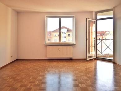 Wohnung zur Miete 850 € 3 Zimmer 87,8 m² 3. Geschoss frei ab sofort Weststadt Schwerin 19059