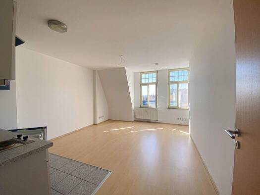 Studio zur Miete 345 € 1 Zimmer 30 m² 1. Geschoss Bernburger Straße 17 Innenstadt Halle (Saale) 06108