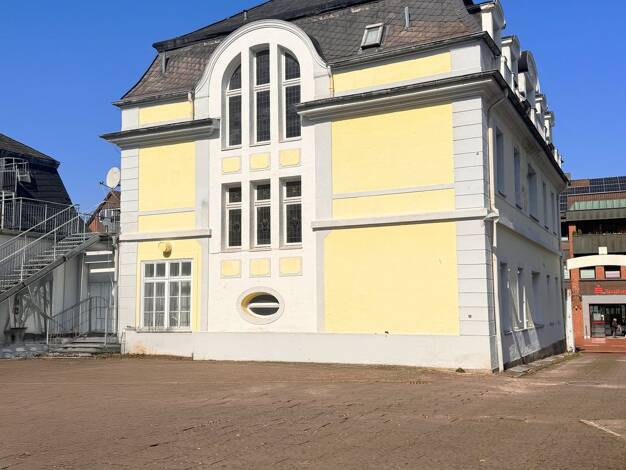 Stadthaus zum Kauf provisionsfrei 595.000 € 16 Zimmer 400 m² 300 m² Grundstück Hauptstraße Bad Nenndorf Bad Nenndorf 31542