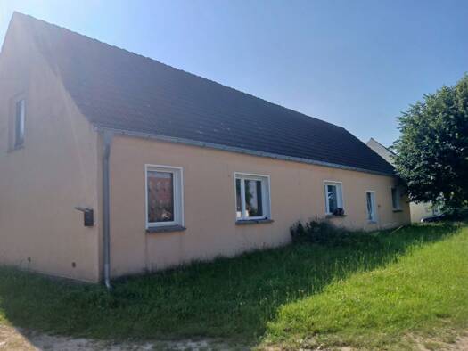 Einfamilienhaus zum Kauf provisionsfrei 155.000 € 4 Zimmer 120 m² 1.500 m² Grundstück frei ab sofort Luckow-Petershagen Casekow 16306