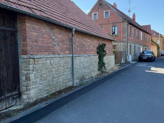 Bauernhaus zum Kauf provisionsfrei 325.000 € 10 Zimmer 216 m² 2.233 m² Grundstück frei ab sofort Brünnstadt Frankenwinheim 97447