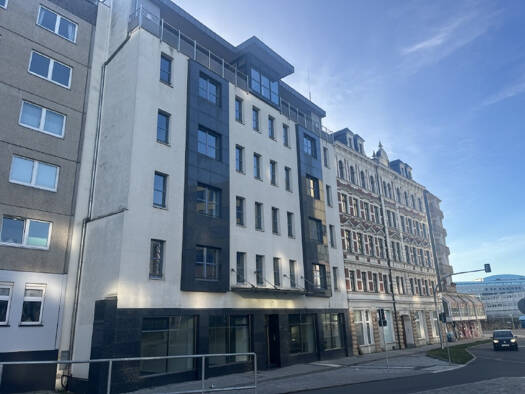Bürogebäude zum Kauf als Kapitalanlage geeignet 87 Zimmer 2.170 m² 1.200 m² Grundstück Zentrum Zentrum 09127
