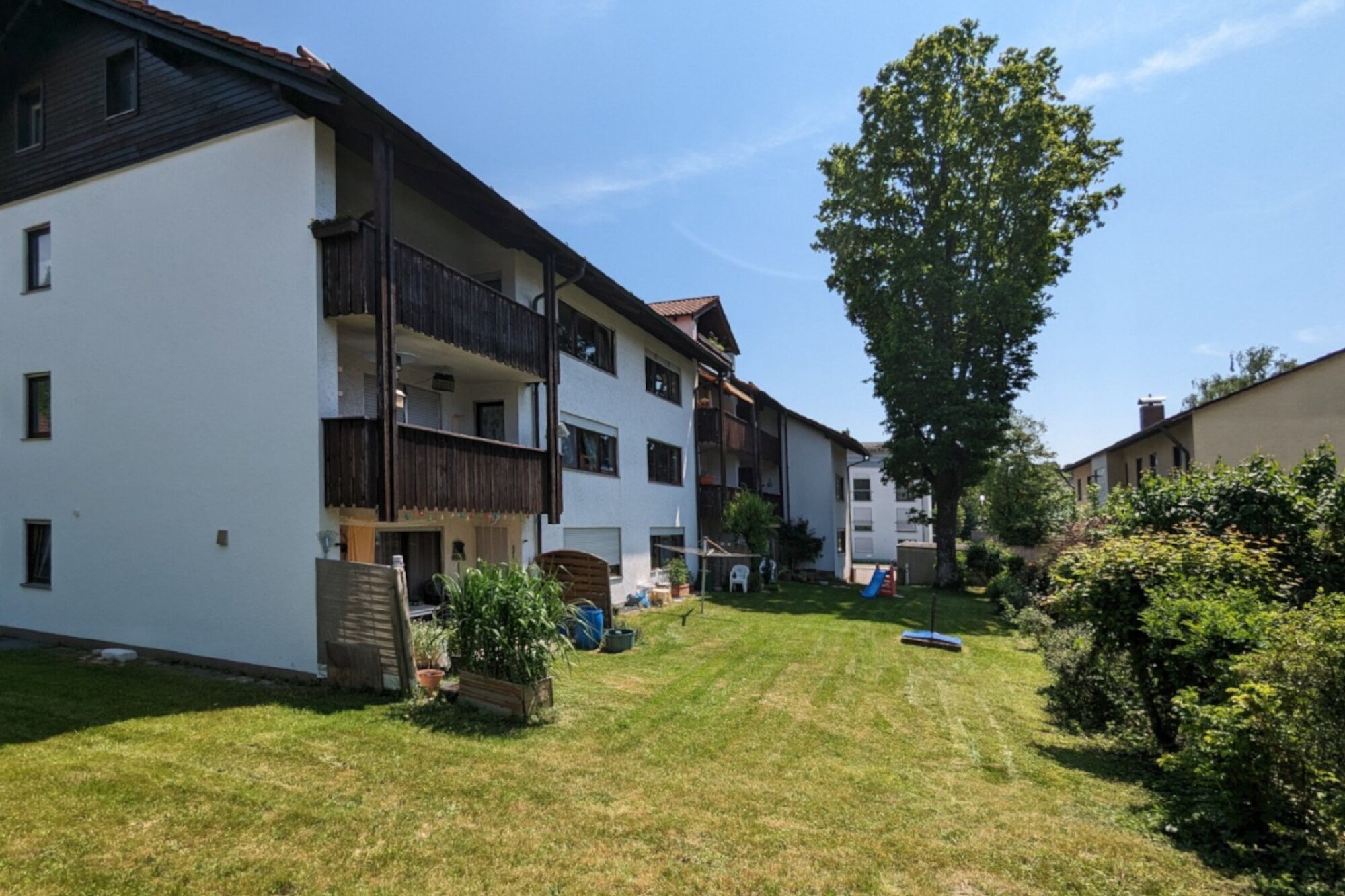 Mehrfamilienhaus zum Kauf 3.040.000 € 32 Zimmer 925 m²<br/>Wohnfläche 1.524 m²<br/>Grundstück Grafing Grafing 85567