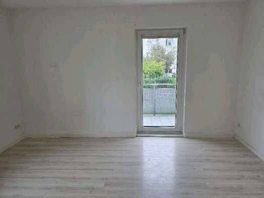 Wohnung zur Miete 410 € 3 Zimmer 64,1 m² EG frei ab 01.11.2026 Auestraße 108 Glauchau Glauchau 08371