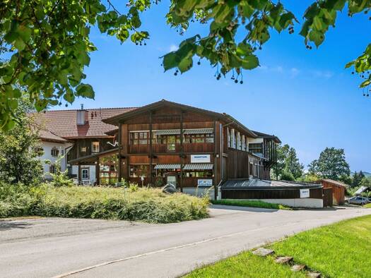 Lagerhalle zum Kauf 550.000 € 1.061 m² Lagerfläche Ferinparkstraße 59 Oberheutau Siegsdorf 83313