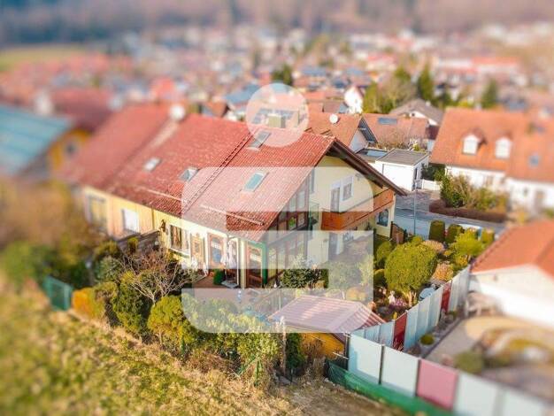 Doppelhaushälfte zum Kauf 329.000 € 5 Zimmer 145 m² 412 m² Grundstück Aidenbach 94501