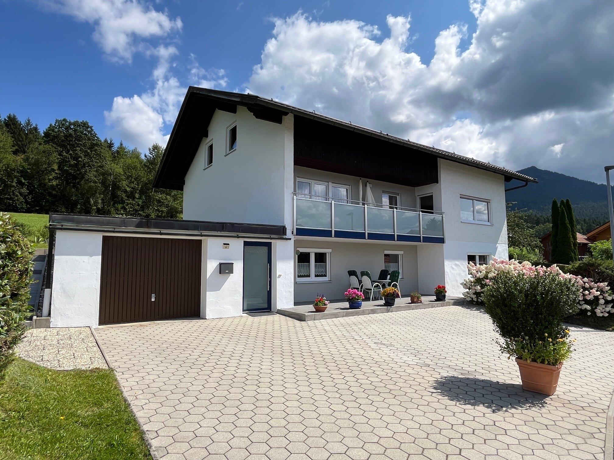 Haus zum Kauf 398.000 € 7 Zimmer 230 m²<br/>Wohnfläche 1.053 m²<br/>Grundstück Lam Lam 93462